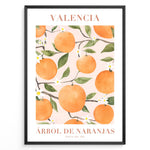 Indlæs billede til gallerivisning Watercolor poster featuring oranges and green leaves with the text “Valencia Árbol de Naranjas Costa del Sol,” framed in black.
