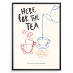 Indlæs billede til gallerivisning Fun wall art with a teapot pouring tea into cups and the text “Here for the Tea,” featuring colorful minimalist line art design—ideal for kitchen, tea room, or café wall décor.
