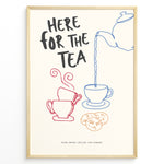 Indlæs billede til gallerivisning Fun wall art with a teapot pouring tea into cups and the text “Here for the Tea,” featuring colorful minimalist line art design—ideal for kitchen, tea room, or café wall décor.
