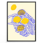 Indlæs billede til gallerivisning Minimalist wall art plakat of yellow lemons in a blue net pattern on a beige background—modern kitchen or dining room décor print.
