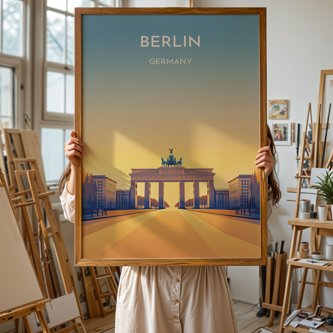 Berlin Vintage Travel Plakat | Vintage Travel Poster | Denne plakat viser Brandenburger Tor i Berlin, Tyskland, med en gradient baggrund fra blå til gul. Perfekt til rejse- og kulturentusiaster.