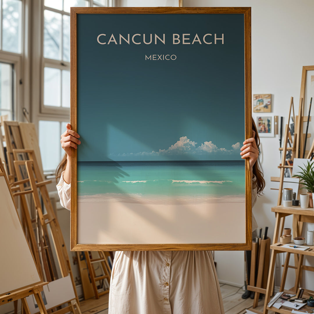 Cancun Beach Vintage Travel Plakat | Vintage Travel Poster | Denne plakat viser Cancun Beach med hvidt sand, turkisblåt vand og en klar blå himmel. Perfekt til tropiske feriestemninger.