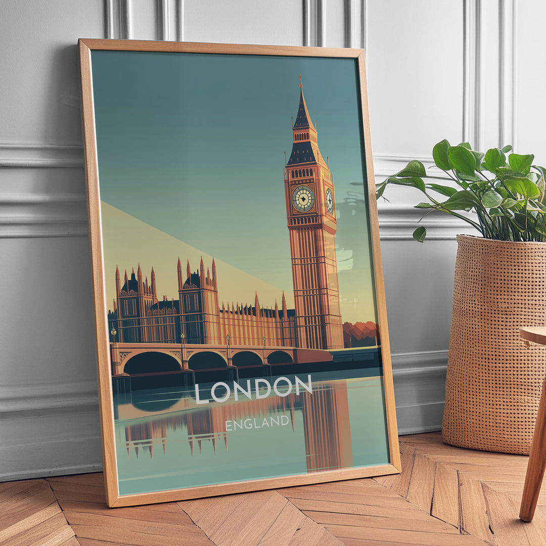 London Vintage Travel Plakat | Vintage Travel Poster | Denne plakat viser en stiliseret illustration af Big Ben og Parlamentsbygningerne i London, England, med deres refleksion i vandet nedenfor. Perfekt til rejse- og arkitekturentusiaster.