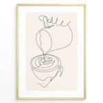Indlæs billede til gallerivisning Minimalist coffee line art poster showing a hand pouring milk into a coffee cup to create latte art.
