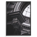 Indlæs billede til gallerivisning Fashion Plakat | Architectural Elegance: Classical Interior with Ornate Column and Dome Plakaty.dk | Close-up photograph of an ornate Corinthian column supporting a decorated entablature beneath a domed ceiling with intricate molding and classical architectural detailing.
