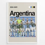 Indlæs billede til gallerivisning Argentina fodbold holdplakat | Officielt holdfoto med blå og hvide trøjer fra 2024-2025 sæsonen, perfekte detaljer og stærk holdenergi
