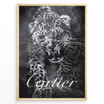 Indlæs billede til gallerivisning Fashion Plakat | Cartier-Inspired Art Featuring Fierce Leopard Plakaty.dk | Black-and-white image of a snarling leopard with bared teeth, with the word &quot;Cartier&quot; elegantly overlaid at the bottom.
