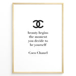 Indlæs billede til gallerivisning Fashion Plakat | Chanel Quote Poster – “Beauty Begins” Inspirational Wall Art Plakaty.dk | Minimalist poster with the Chanel logo and the quote “Beauty begins the moment you decide to be yourself” by Coco Chanel.

