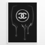 Indlæs billede til gallerivisning Fashion Plakat | Dripping Chanel Logo – Bold Black Fashion Wall Art Plakaty.dk | Glossy black and white artwork of the Chanel logo with a dripping paint effect on a dark background, creating a bold and modern fashion statement.
