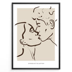 Indlæs billede til gallerivisning Minimalist line art of a couple kissing in a modern black frame on beige background.
