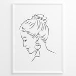 Indlæs billede til gallerivisning Minimalist black and white line art portrait of a woman with tassel earrings in a modern frame
