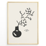 Indlæs billede til gallerivisning Minimalist black and white floral vase wall art print with brushstroke flowers in a modern frame.
