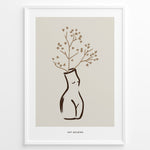 Indlæs billede til gallerivisning Framed Art Bohème poster featuring a minimalist vase in the shape of a female body holding brown floral branches on a neutral beige background.
