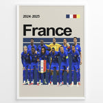 Indlæs billede til gallerivisning Holdfoto | France fodboldplakat 2024-2025 med spillere i blå trøjer – perfekt til fans af det franske nationalhold.
