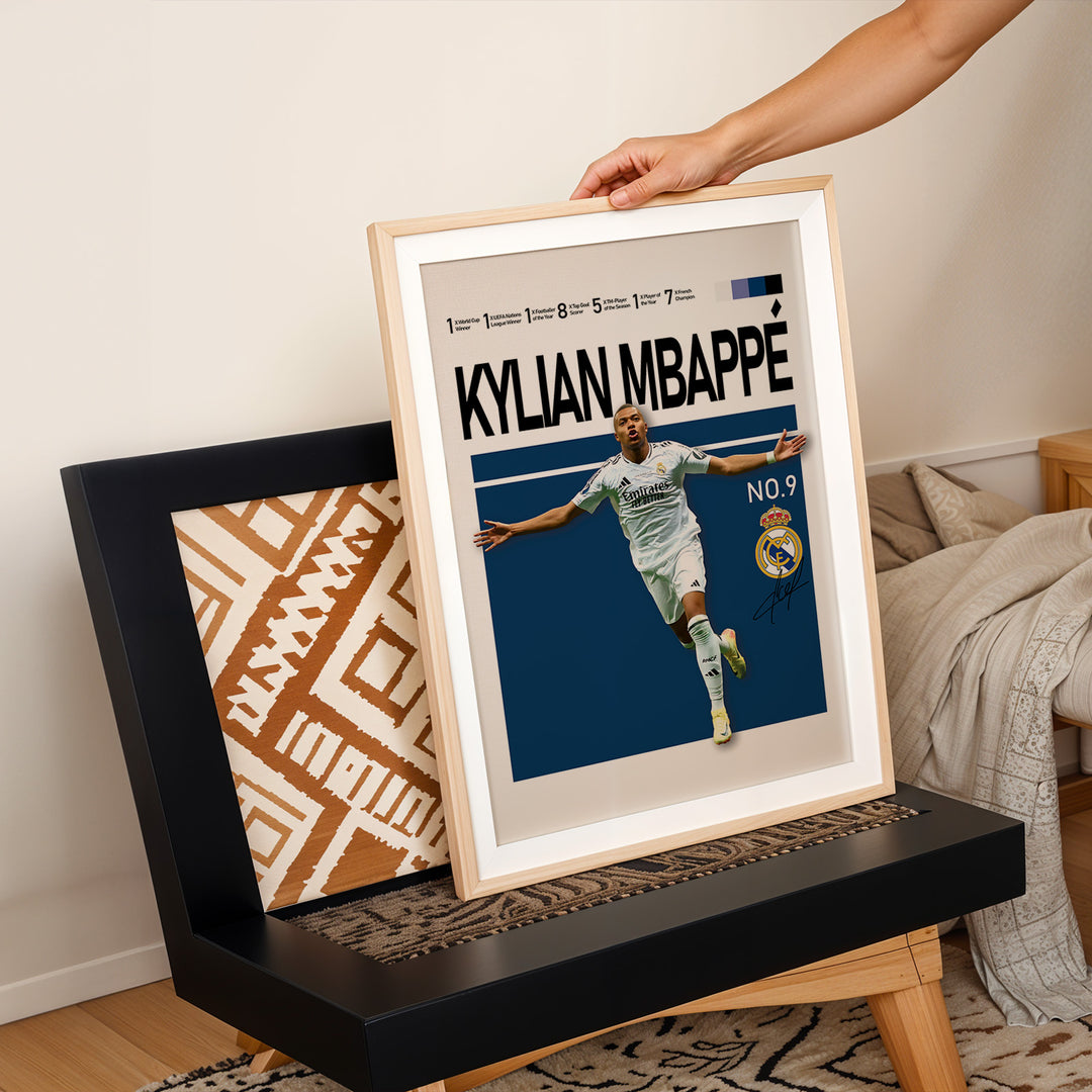 Fodbold plakat | Fodbold plakater | Kylian Mbappé Fodbold Plakat | Perfekt til Den Ægte Fan | Plakaty.dk