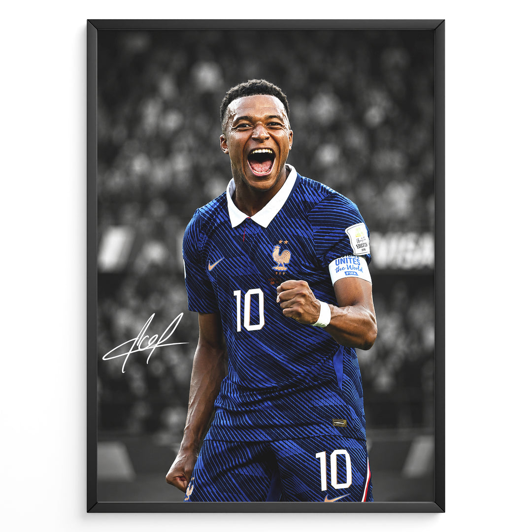 Kylian Mbappé plakat i Frankrigs landsholdstrøje med moderne sort-hvid baggrund og blå detaljer