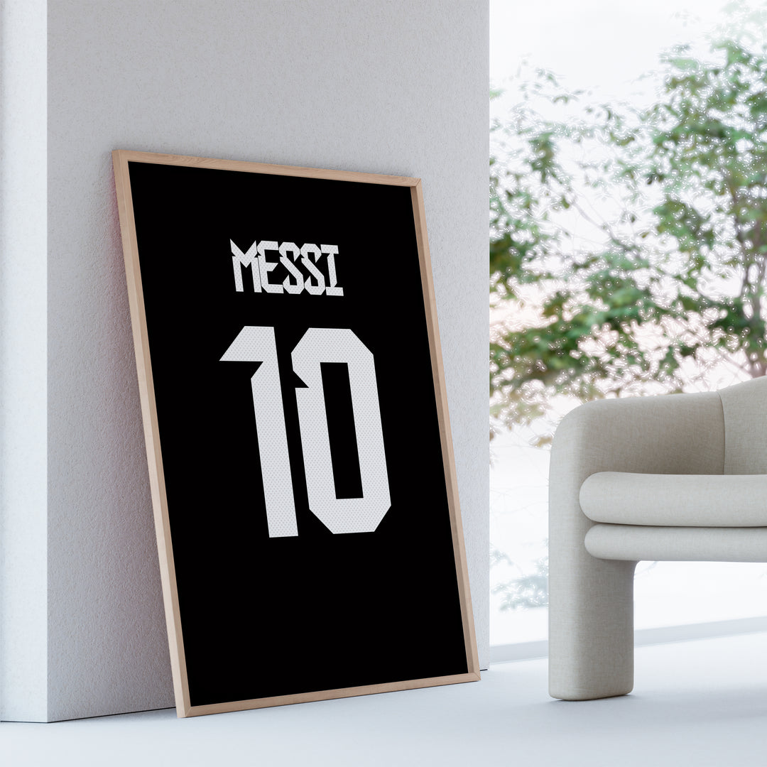 Lionel Messi Fodbold Plakat | Til FC Barcelona Fans | Tre plakater der hylder Lionel Messi med billede, citat og hans ikoniske nummer 10. Perfekt til fodboldfans og Messi-entusiaster.