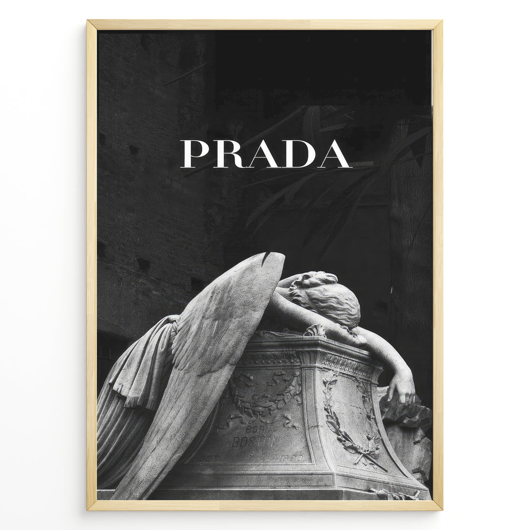 Fashion Plakat | Prada-Inspired Angel Statue – Fashion and Art Black and White Poster Plakaty.dk | Black and white artwork of a mourning angel statue with the word "PRADA" above, blending classical art and modern fashion
