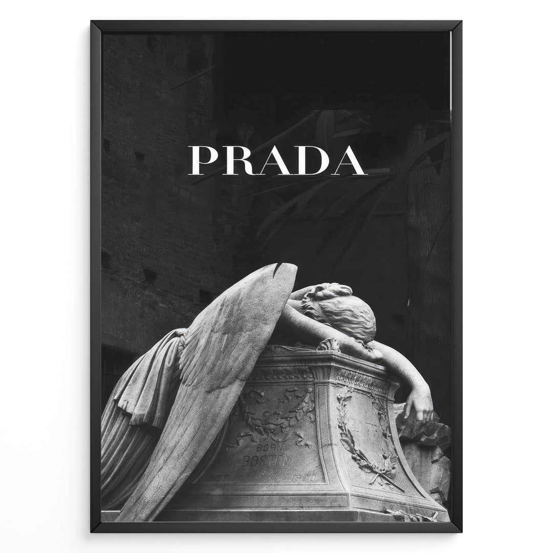 Fashion Plakat | Prada-Inspired Angel Statue – Fashion and Art Black and White Poster Plakaty.dk | Black and white artwork of a mourning angel statue with the word "PRADA" above, blending classical art and modern fashion