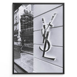 Indlæs billede til gallerivisning Fashion Plakat | Saint Laurent Paris Storefront – Monochrome Fashion Photography Plakaty.dk | Black and white image of a Saint Laurent Paris storefront featuring the reflective YSL logo on a textured exterior wall with modern architectural details.
