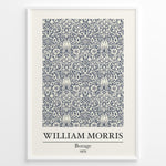 Indlæs billede til gallerivisning Framed William Morris Borage 1875 art print plakat featuring detailed navy floral and leaf patterns on a cream background.
