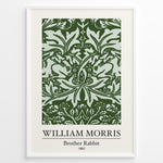 Indlæs billede til gallerivisning Framed William Morris Brother Rabbit 1882 art print plakat with detailed green foliage and rabbit pattern on a pale background.
