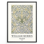Indlæs billede til gallerivisning Framed William Morris Harebell 1875 art print plakat with intricate green and blue floral pattern on a light background.
