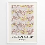 Indlæs billede til gallerivisning Framed William Morris Larkspur 1865 art print plakat with intricate floral and leaf patterns in beige, yellow, and red shades.
