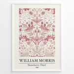 Indlæs billede til gallerivisning Discover the William Morris “Strawberry Thief” (1890) art print plakat — a classic design featuring intricate birds, strawberries, and floral patterns in soft pink and cream tones. Perfect for elegant home décor and art lovers inspired by nature.
