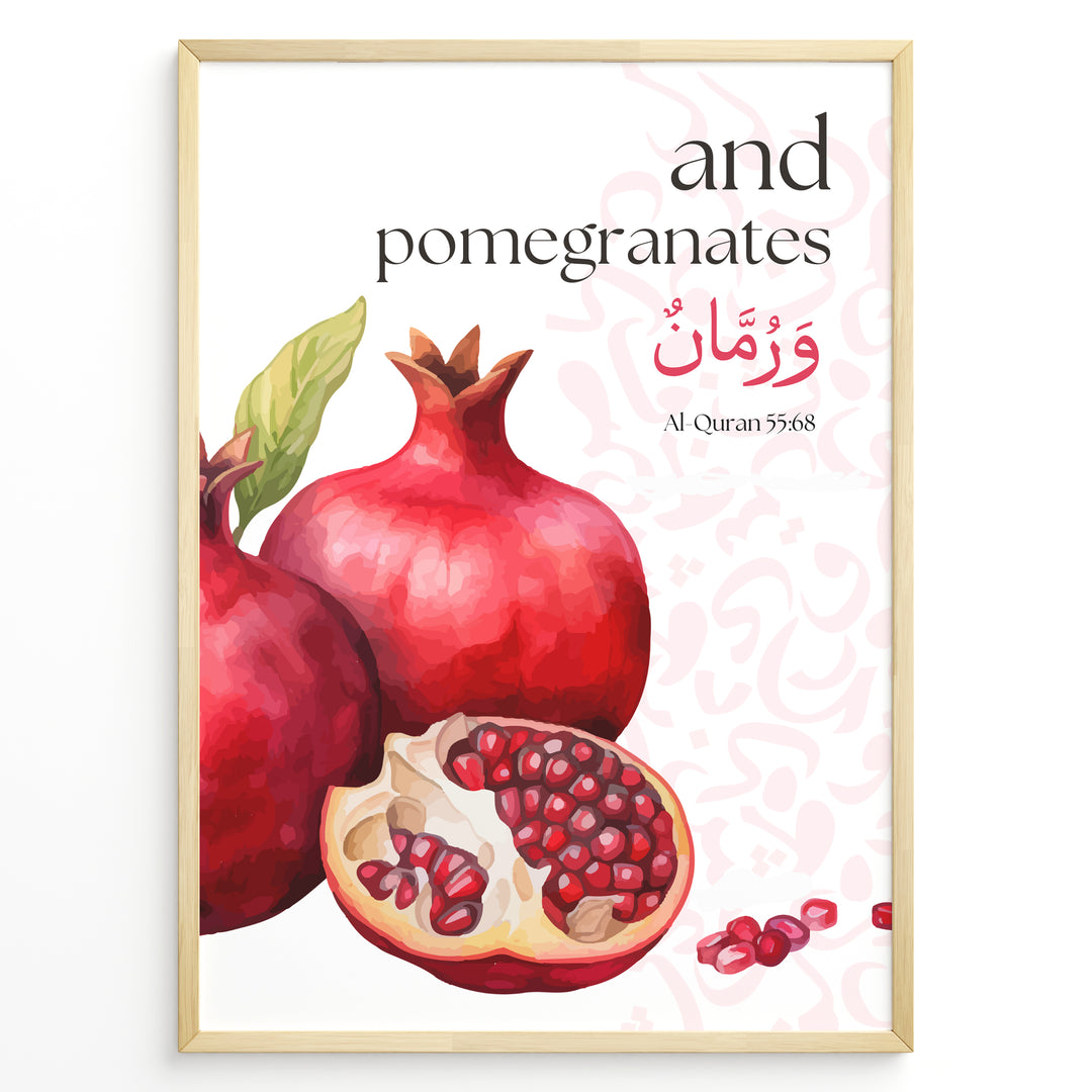 Granatæble plakat med botanisk illustration og engelsk samt arabisk typografi inspireret af Koranens frugter