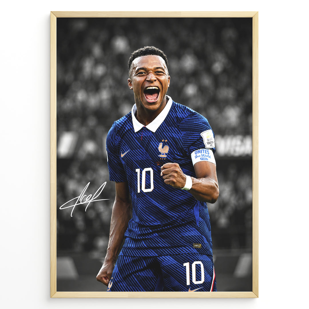Kylian Mbappé plakat i Frankrigs landsholdstrøje med moderne sort-hvid baggrund og blå detaljer